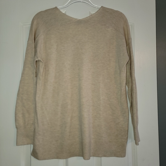 Loft Oatmeal V-Neck Sweater - Picture 2 of 4